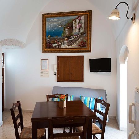 Trullo Chiesa Madre Alberobello Apartment ภายนอก รูปภาพ